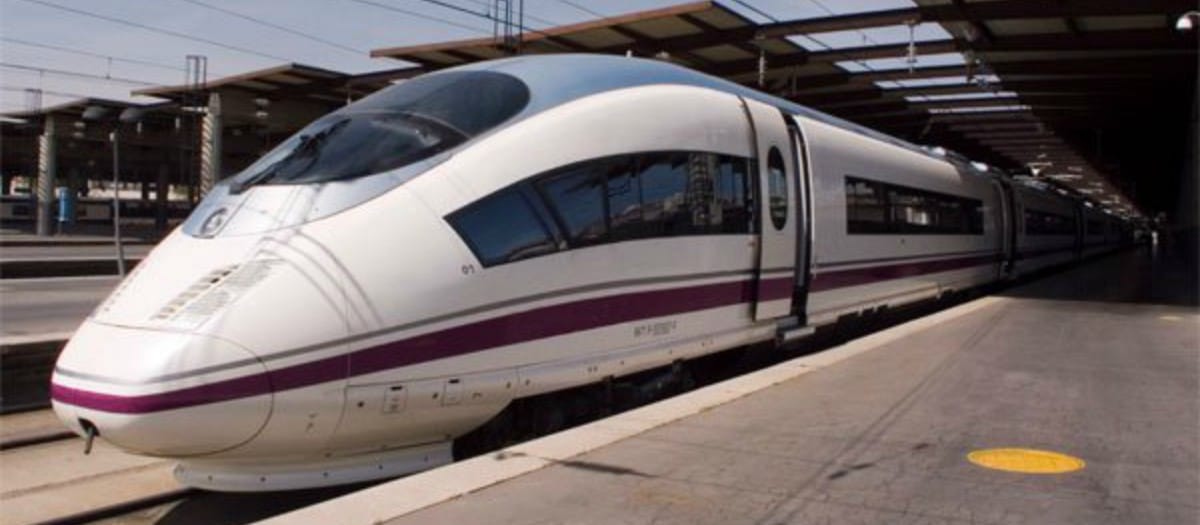 La alta velocidad ferroviaria planta batalla en Fitur presumiendo de marca y bajos precios