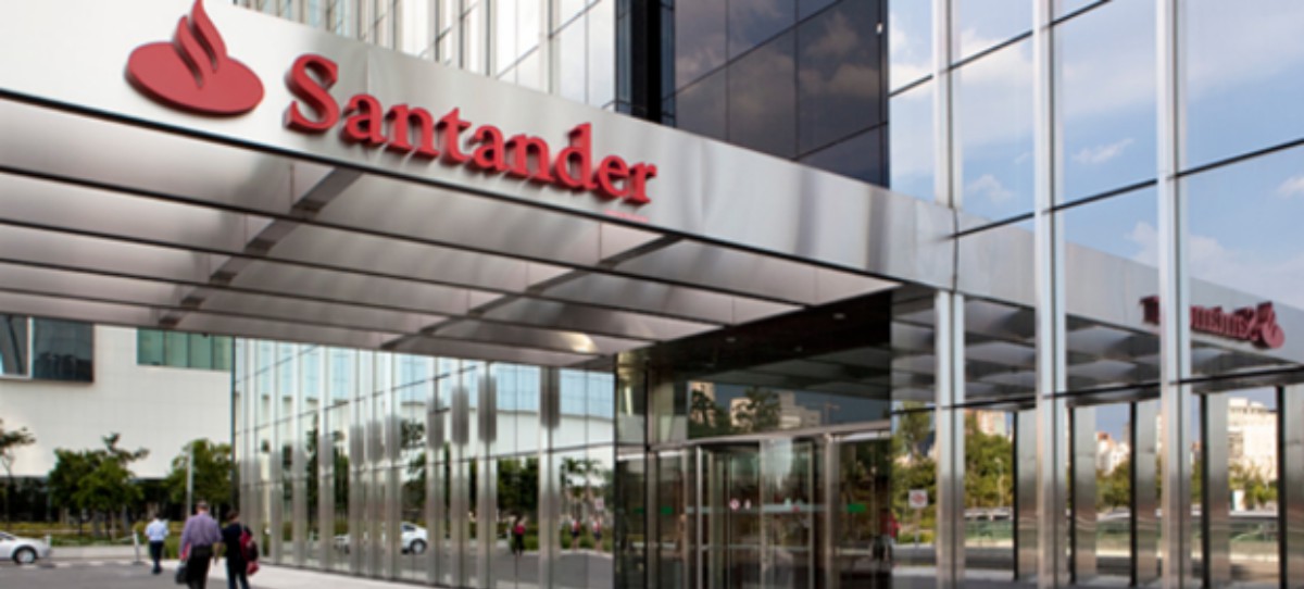 Banco Santander, la empresa privada que más invierte en apoyar la educación