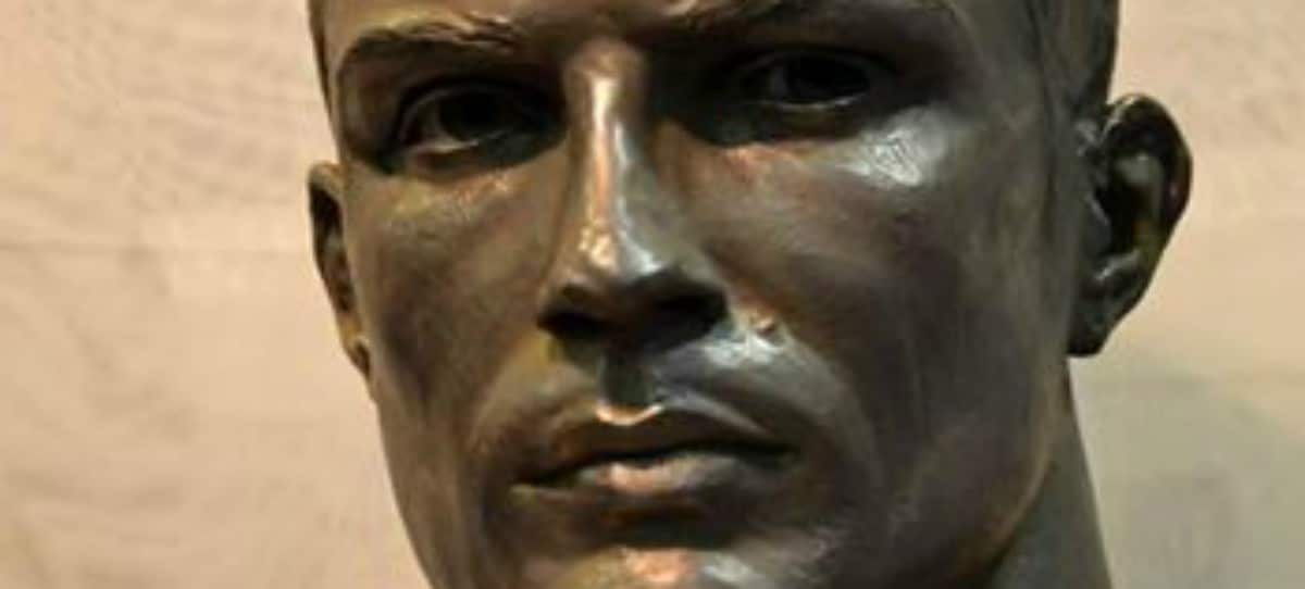 Así luce el nuevo busto que le han hecho a Cristiano Ronaldo