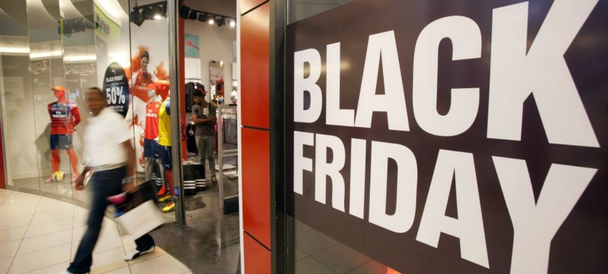 La OCU advierte de la subida de precios en las ofertas en internet para el Black Friday
