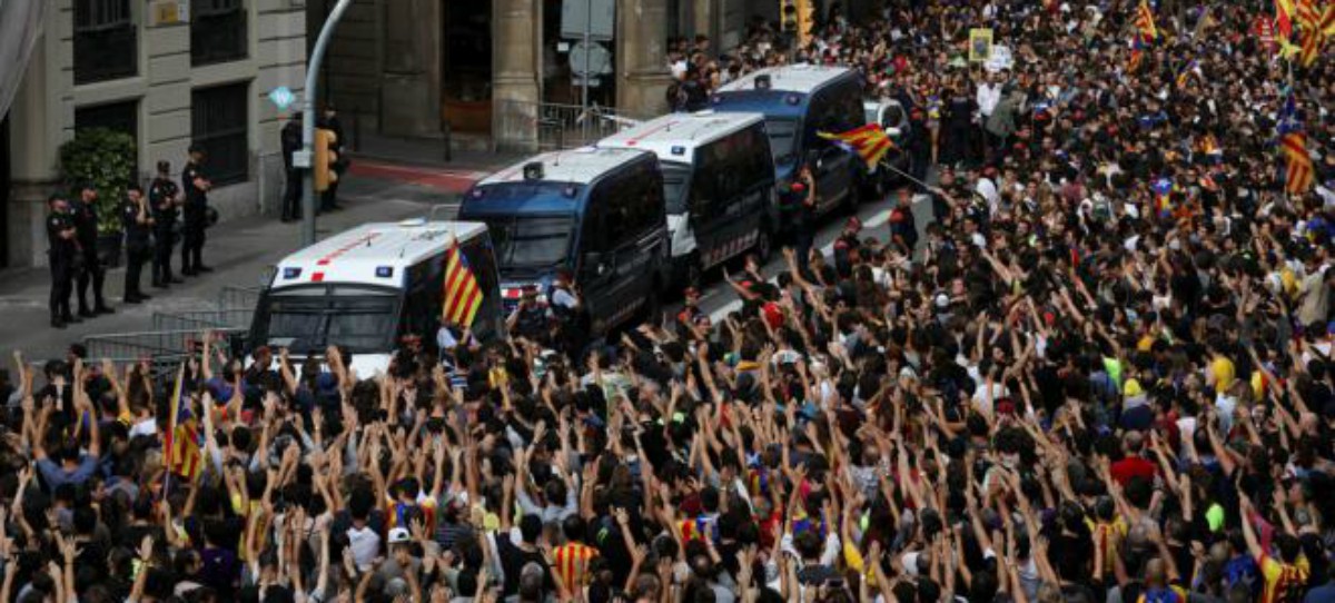 Los actos violentos en las huelgas del 3-O y 8-N en Cataluña que ridiculizan al ‘procés’