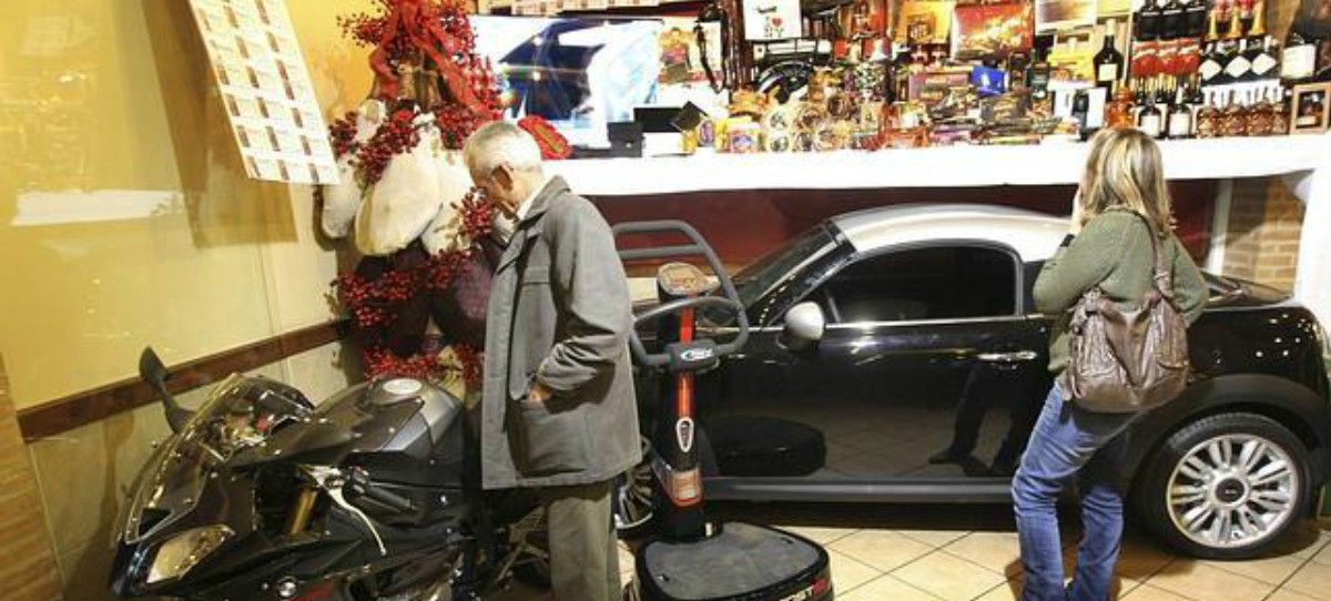 Gana una cesta de Navidad y se arruina: Hacienda le reclama el 46% del valor total
