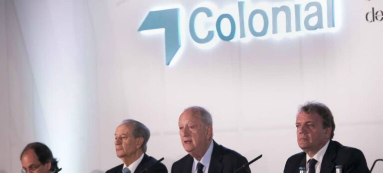 colonial