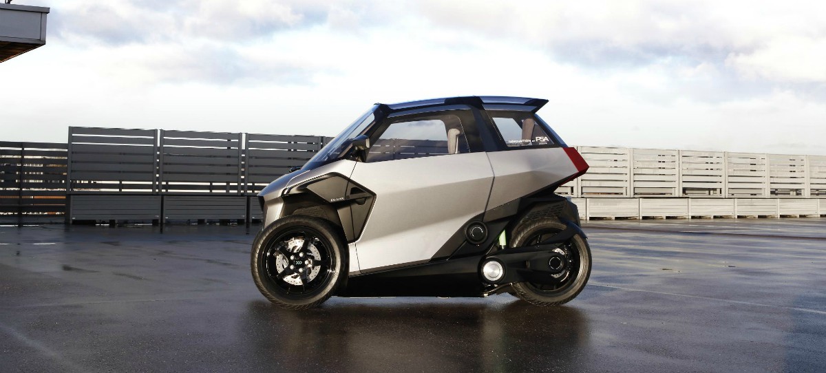 PSA presenta un triciclo híbrido eléctrico-gasolina para medias distancias