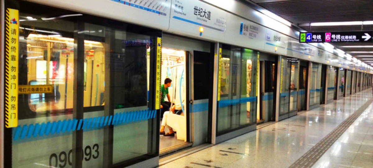 Sistemas de reconocimiento facial y de voz de Alibaba para usar el metro de Shanghái