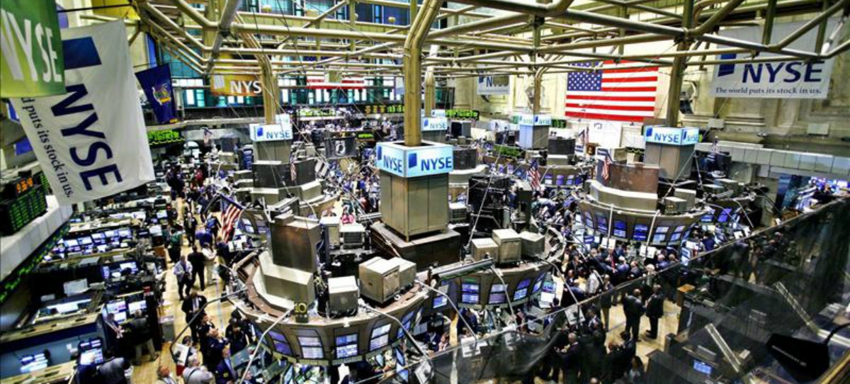 Wall Street: Triple récord en la segunda jornada de 2018