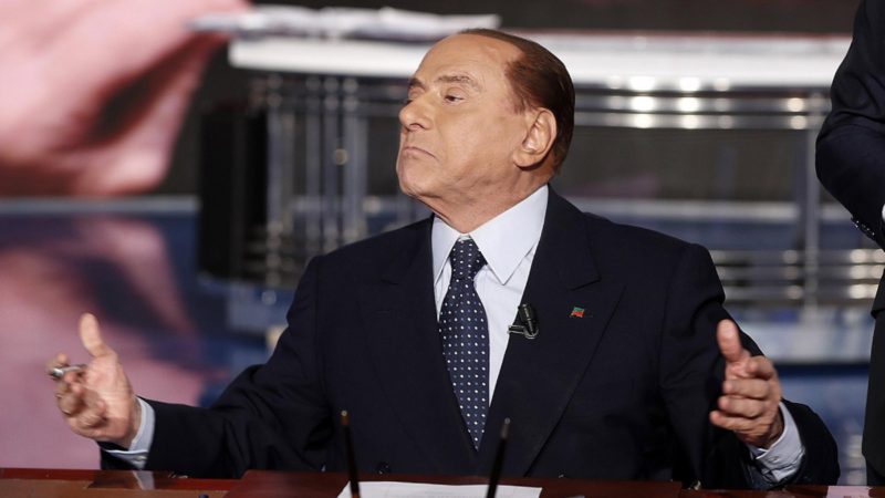 Berlusconi lanza una opa por el 100% de Mediaset España