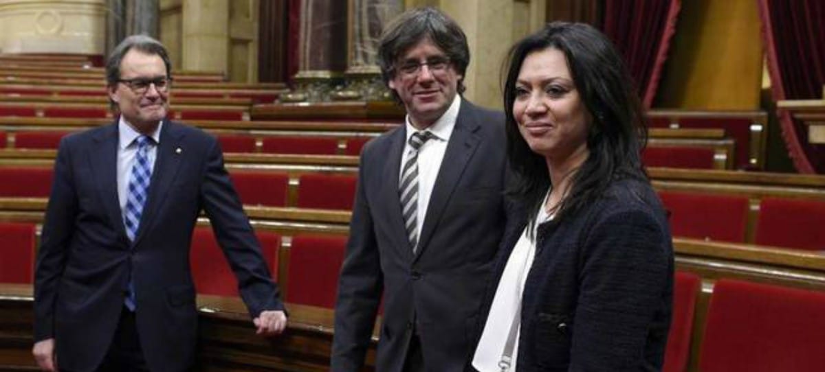 ¿Enchufe? La mujer de Puigdemont ficha por la televisión de la Diputación de Barcelona