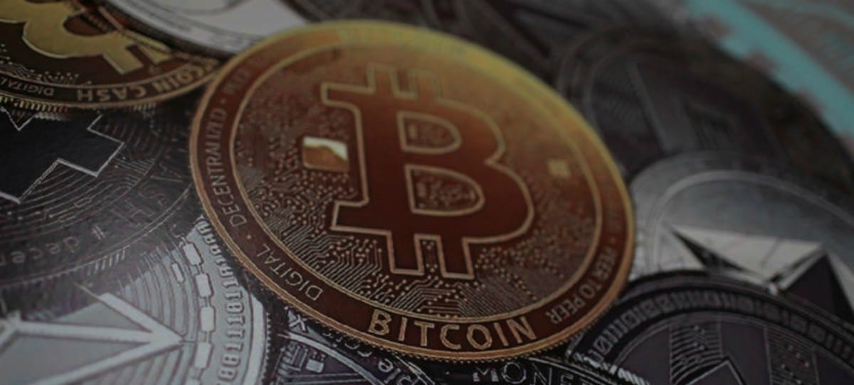 Bitcoin mantiene el nivel de los 21.000 dólares