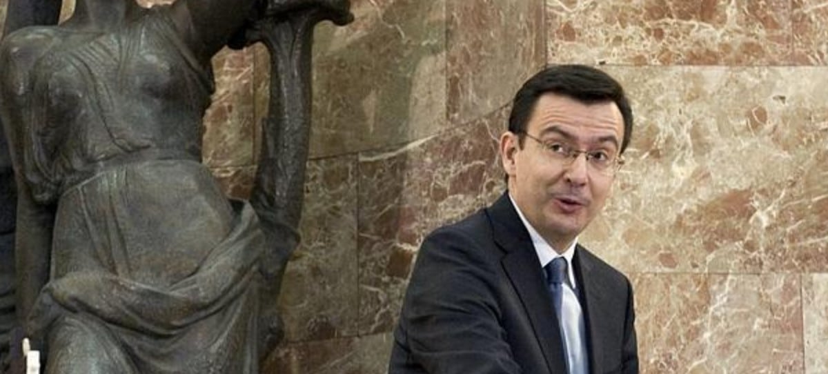 Rajoy nombra a Román Escolano como ministro de Economía, Industria y Competitividad