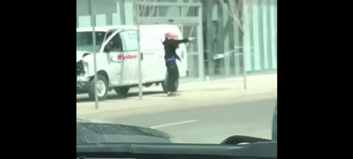 Atacante de Toronto a un policía: “¡Máteme, dispare a la cabeza!”