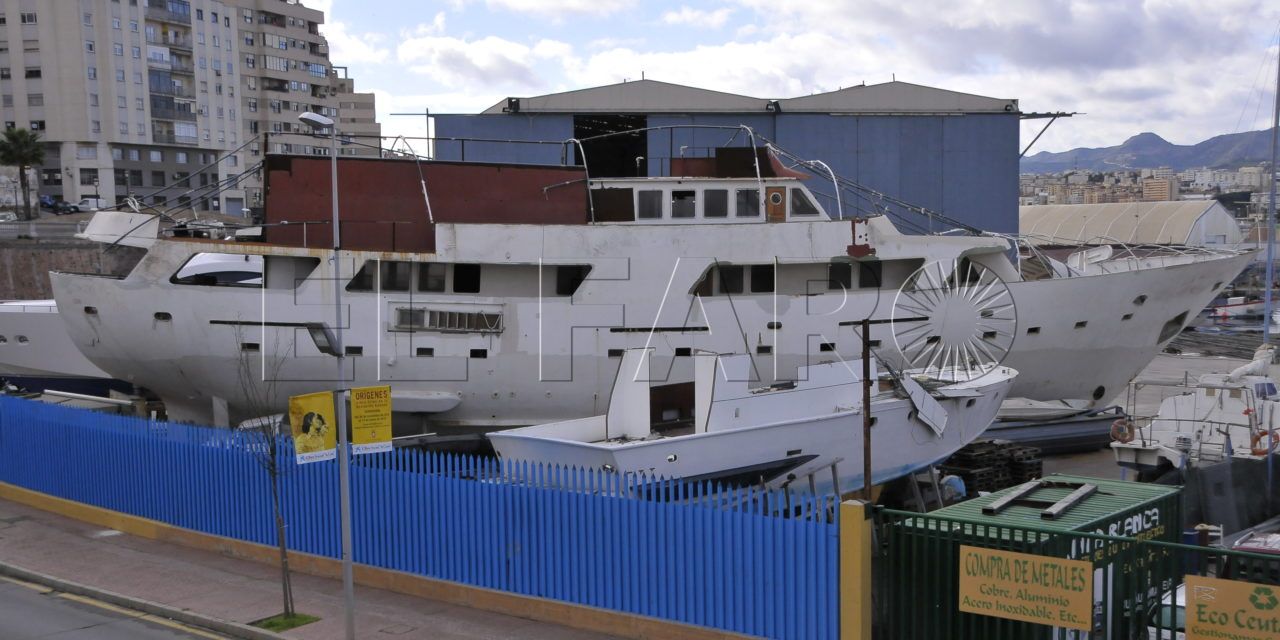 El yate «Conde de Montecristo», de Correa, se desmonta en Ceuta
