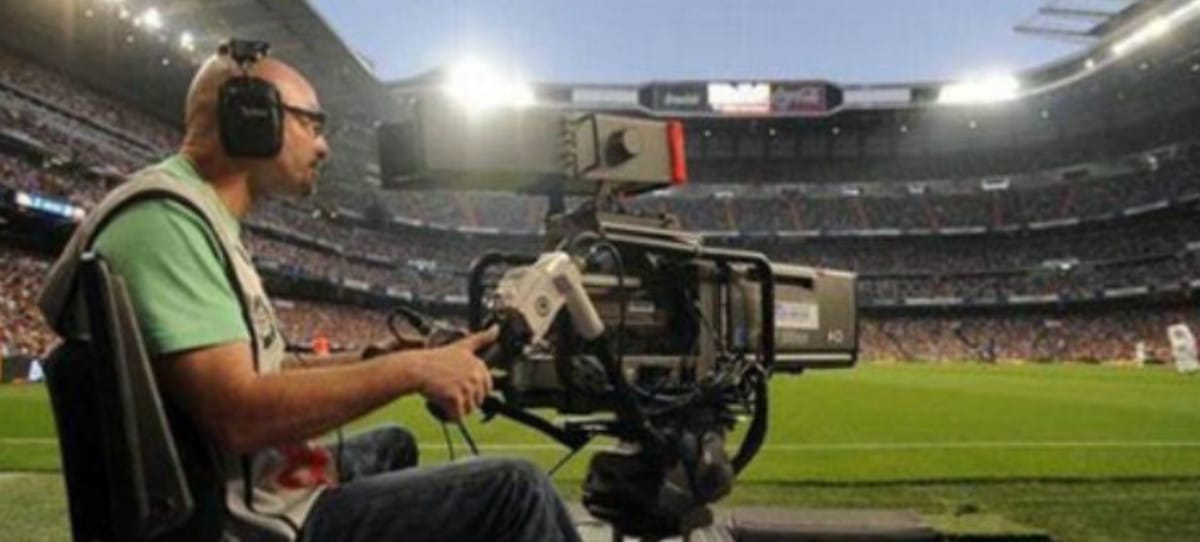 Telefónica compra para España los partidos de la UEFA hasta 2027 por 960 millones