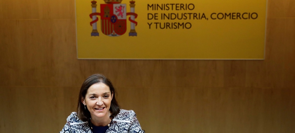 El IBEX 35 cayendo y Maroto cree que un Gobierno PSOE-UP da confianza a los inversores