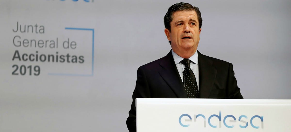 Borja Prado se despide de Endesa entre abucheos de accionistas y acusaciones de sumisión a Enel