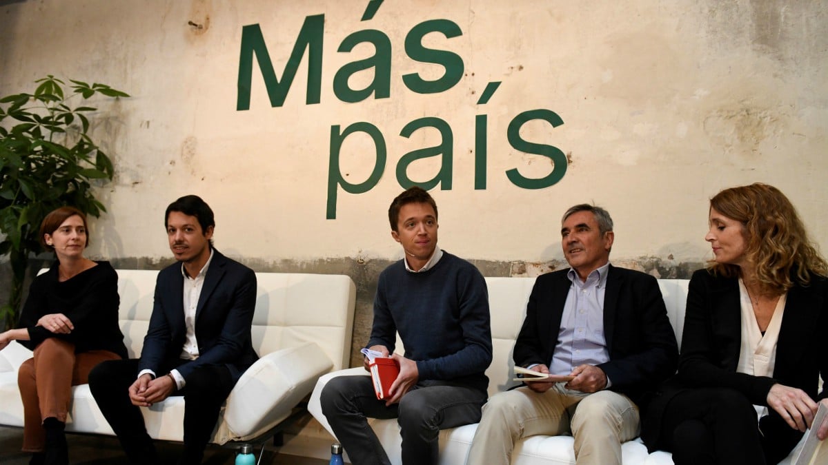 Más País, posible socio de Sánchez: Subida de IRPF desde 60.000 euros y más impuestos para recaudar 42.000 millones