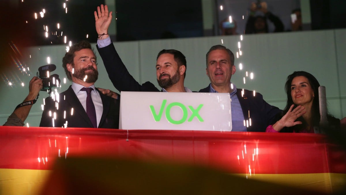 VOX, el gran vencedor en la noche electoral del hundimiento de Ciudadanos con PSOE y UP a la baja y la nueva decepción del PP