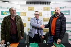 Caja Rural de Zamora renueva el acuerdo con la Cofradía de la Piedad, de Valladolid
