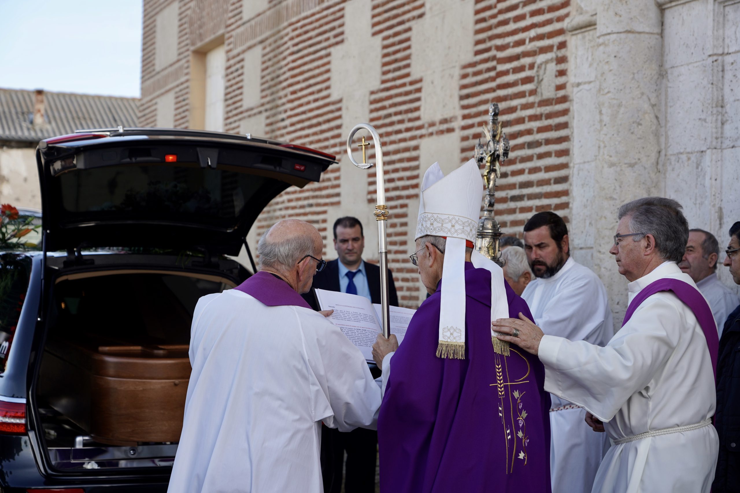 El cardenal Blázquez celebra una misa funeral por Jiménez Lozano