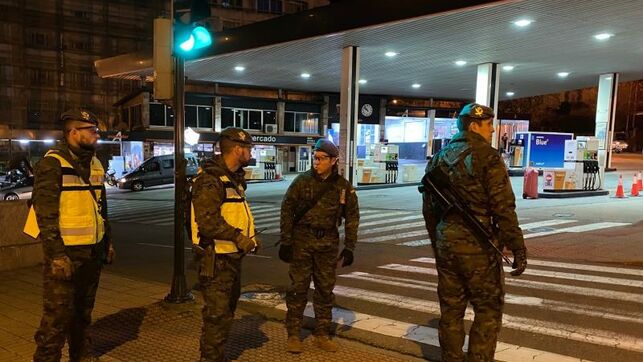 El Ejército de Tierra empieza a desplegarse en Vigo y Badajoz contra la pandemia