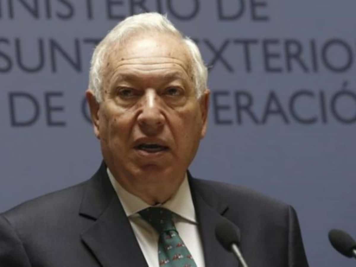 Margallo: «Con una deuda del 100%, España no puede tomar medidas más potentes. Necesitamos una respuesta europea”