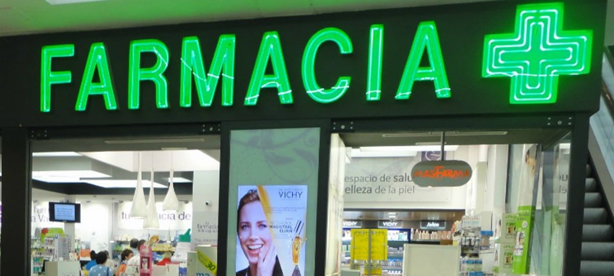 El cúter desaparece de la farmacia: Sanidad, por fin, digitaliza la verificación de medicamentos