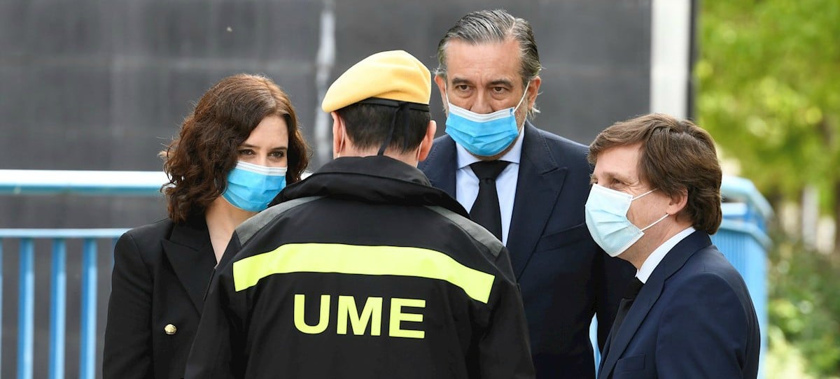 Ayuso y Almeida defienden el uso obligatorio de mascarillas en Madrid en el paso a la fase 1