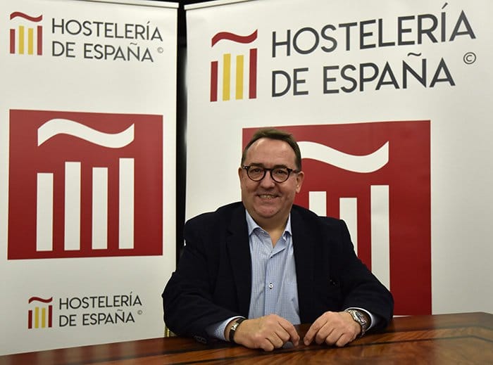 Hostelería de España: «Con una media de 3 mesas por terraza es difícil que un negocio pueda abrir y ganar la vida»