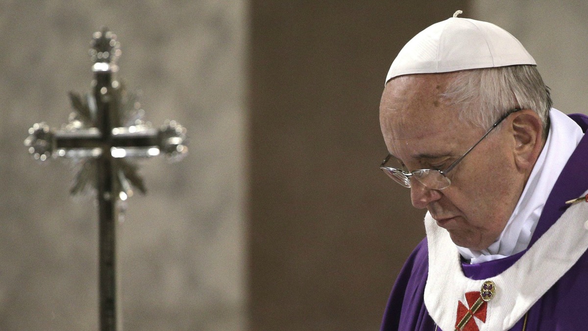 El papa piensa en las mujeres en riesgo de violencia doméstica durante el confinamiento