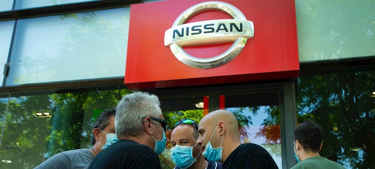Los trabajadores de Nissan no se fían ni del Gobierno ni de la Generalitat