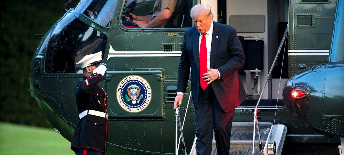 Trump ignora al virus