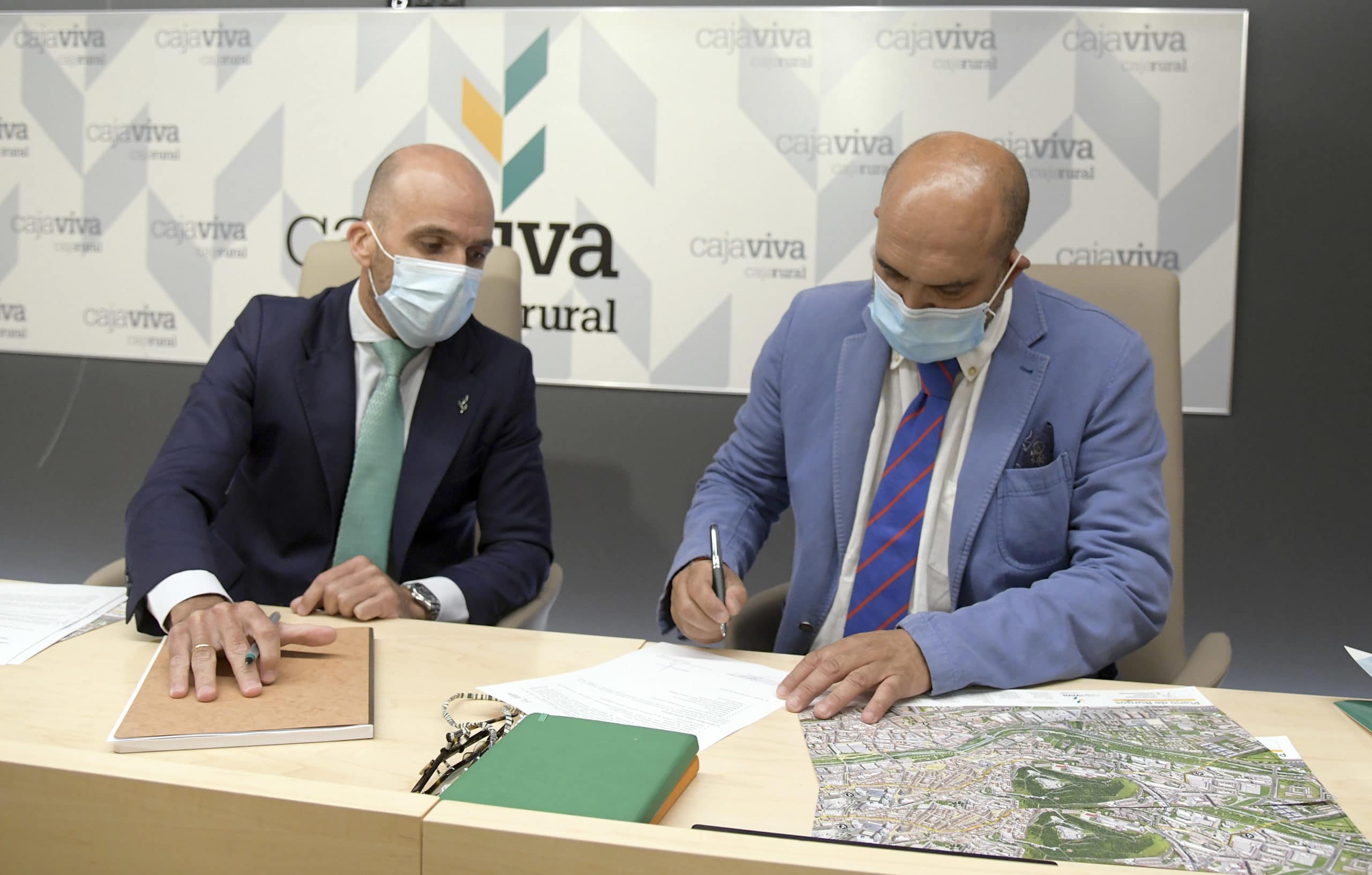 Cajaviva brinda una oferta de servicios a los hosteleros de Burgos