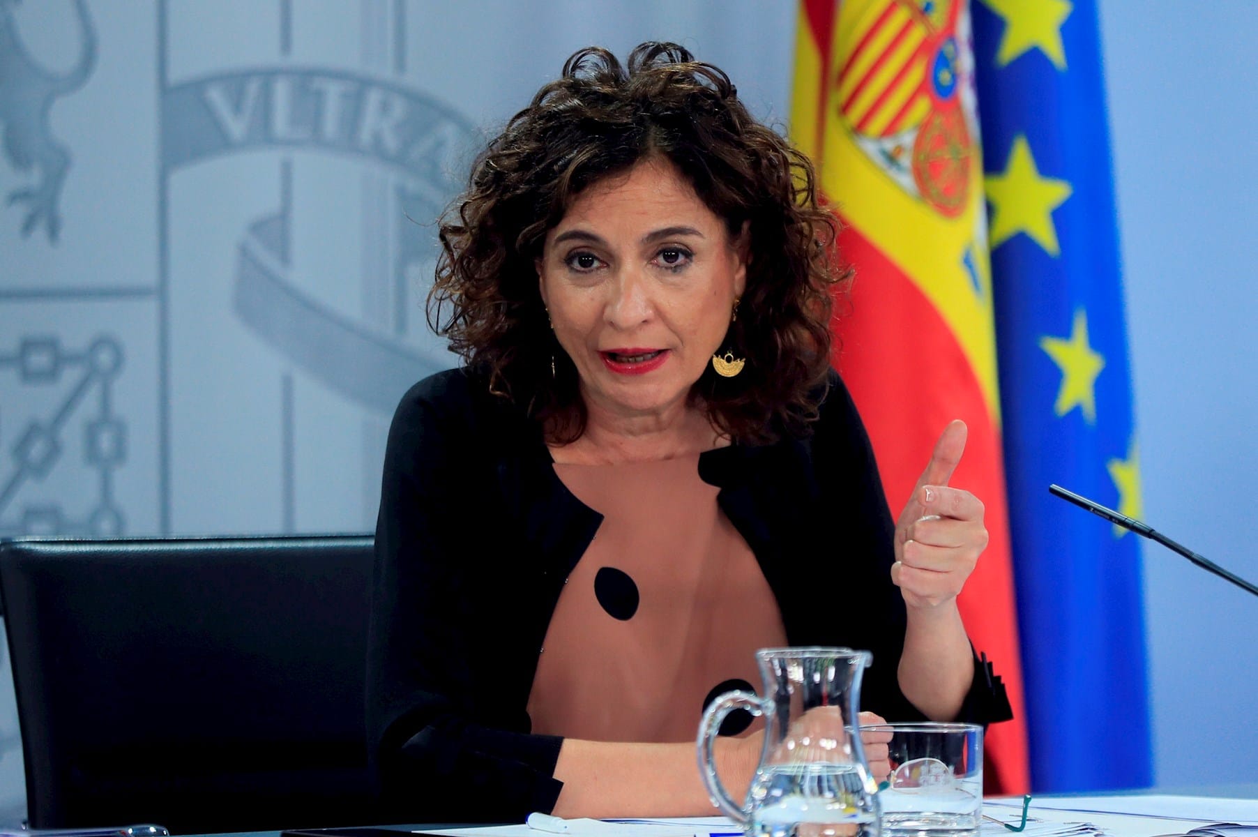 España presenta a Madrid para la agencia antiblanqueo el mismo día que la CE le abre dos expedientes en materia fiscal