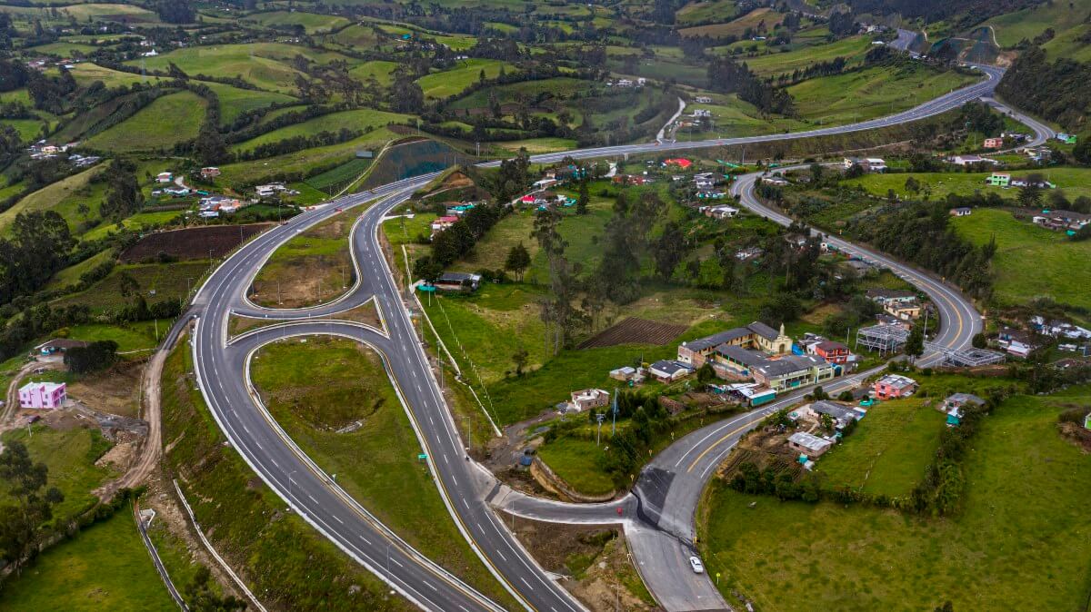 Sacyr pone en operación un tramo del proyecto 4G entre Rumichaca y Pasto (Colombia)