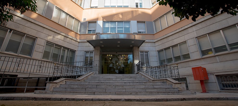 El hospital Felipe II, de Valladolid, instala una carpa exterior por protocolo de seguridad