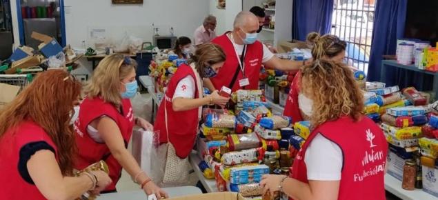 Los voluntarios de MAPFRE entregan más de 9 toneladas de alimentos a personas en riesgo de exclusión social