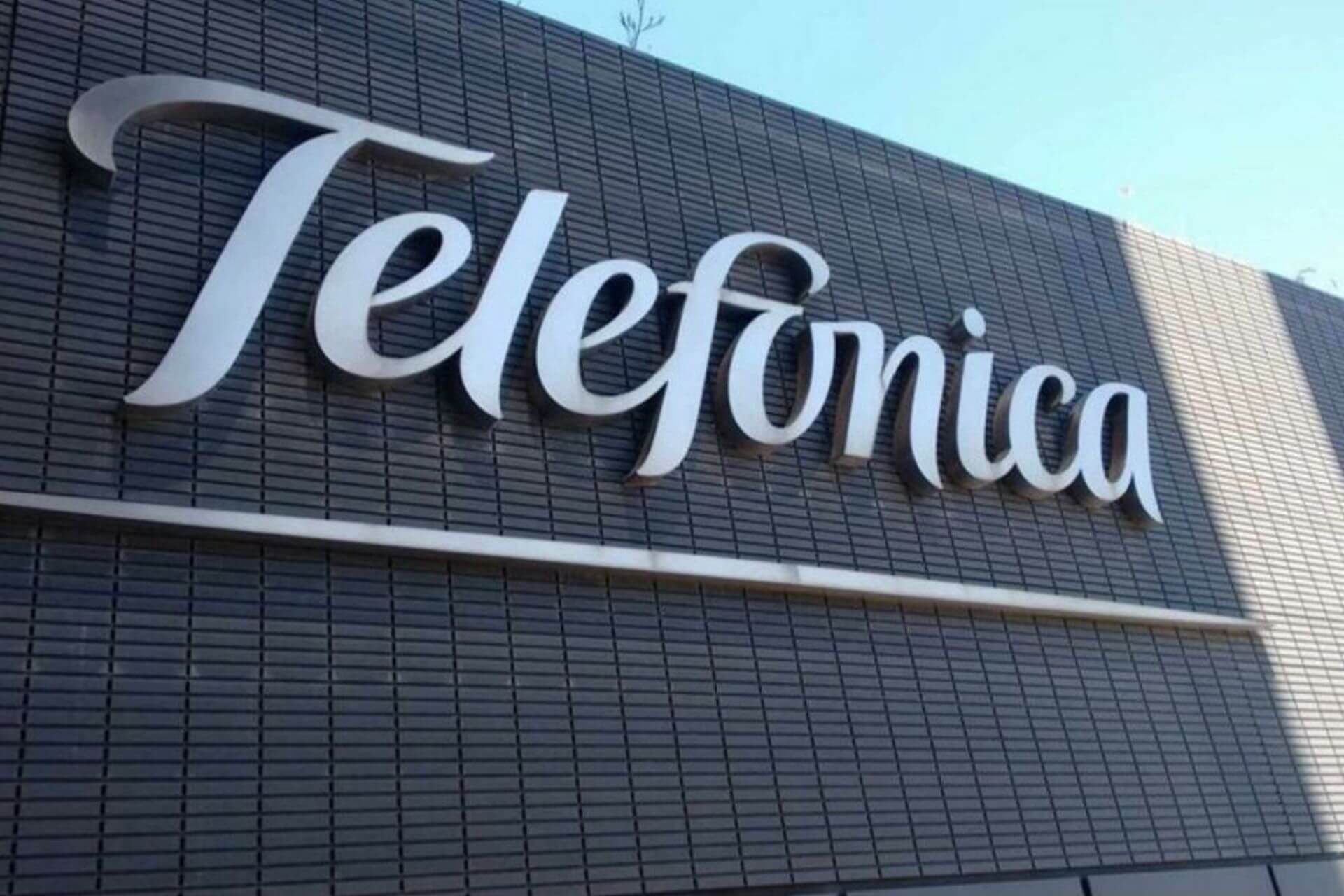 Caixabank baja en Telefónica al 3,495% al liquidar parcialmente un ‘equity swap’