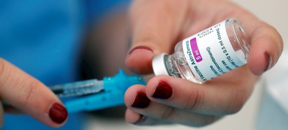 Las farmacéuticas sufren en la Bolsa la posible liberalización de la vacuna covid-19