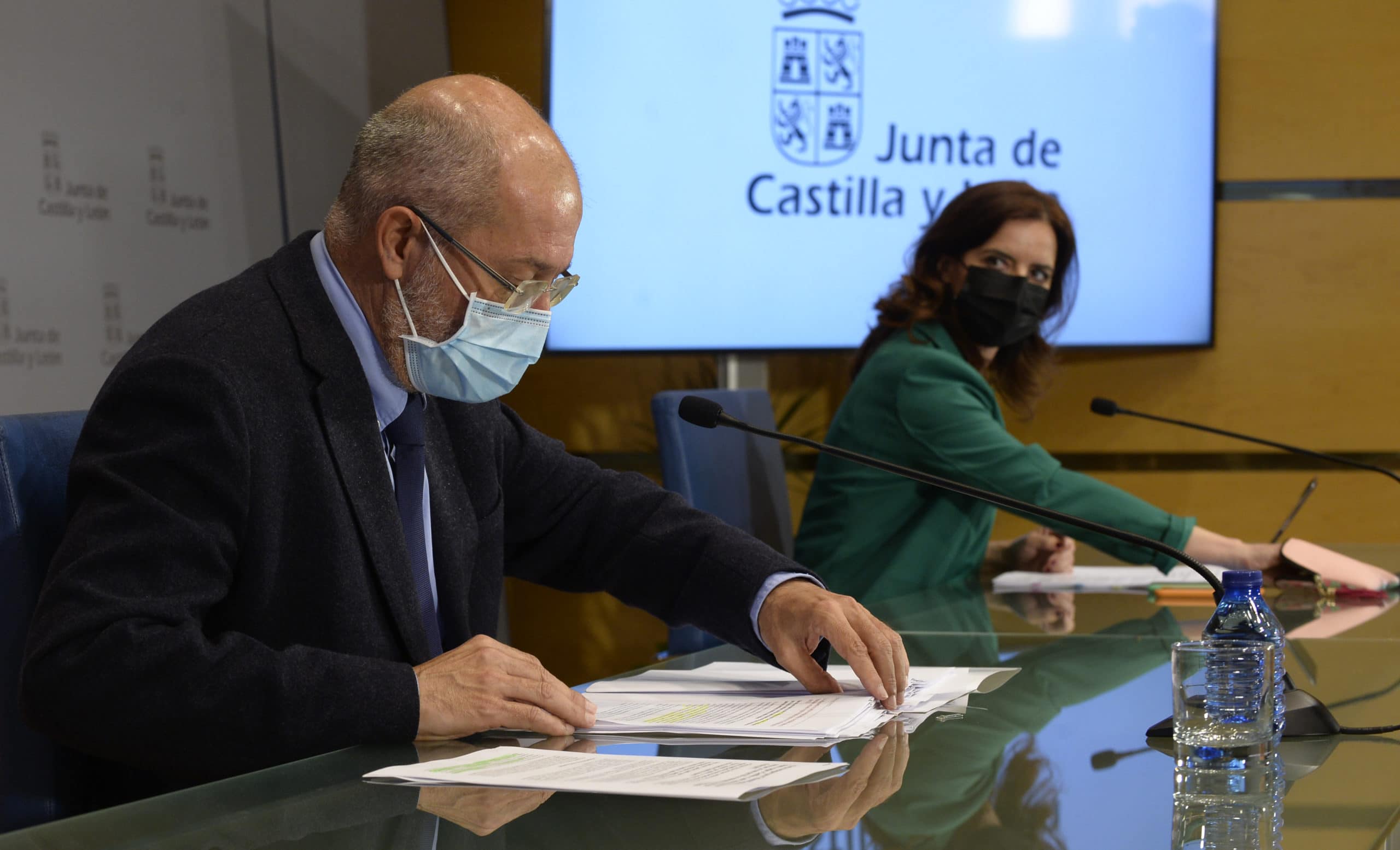 Igea acusa al Gobierno de «paralizar» España por la campaña electoral de Madrid