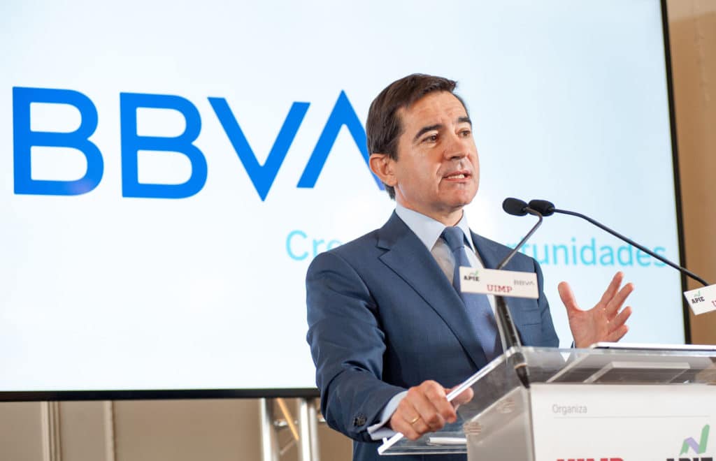 Torres, presidente del BBVA, se entera de lo que pasa en el banco por la prensa, según declara al juez