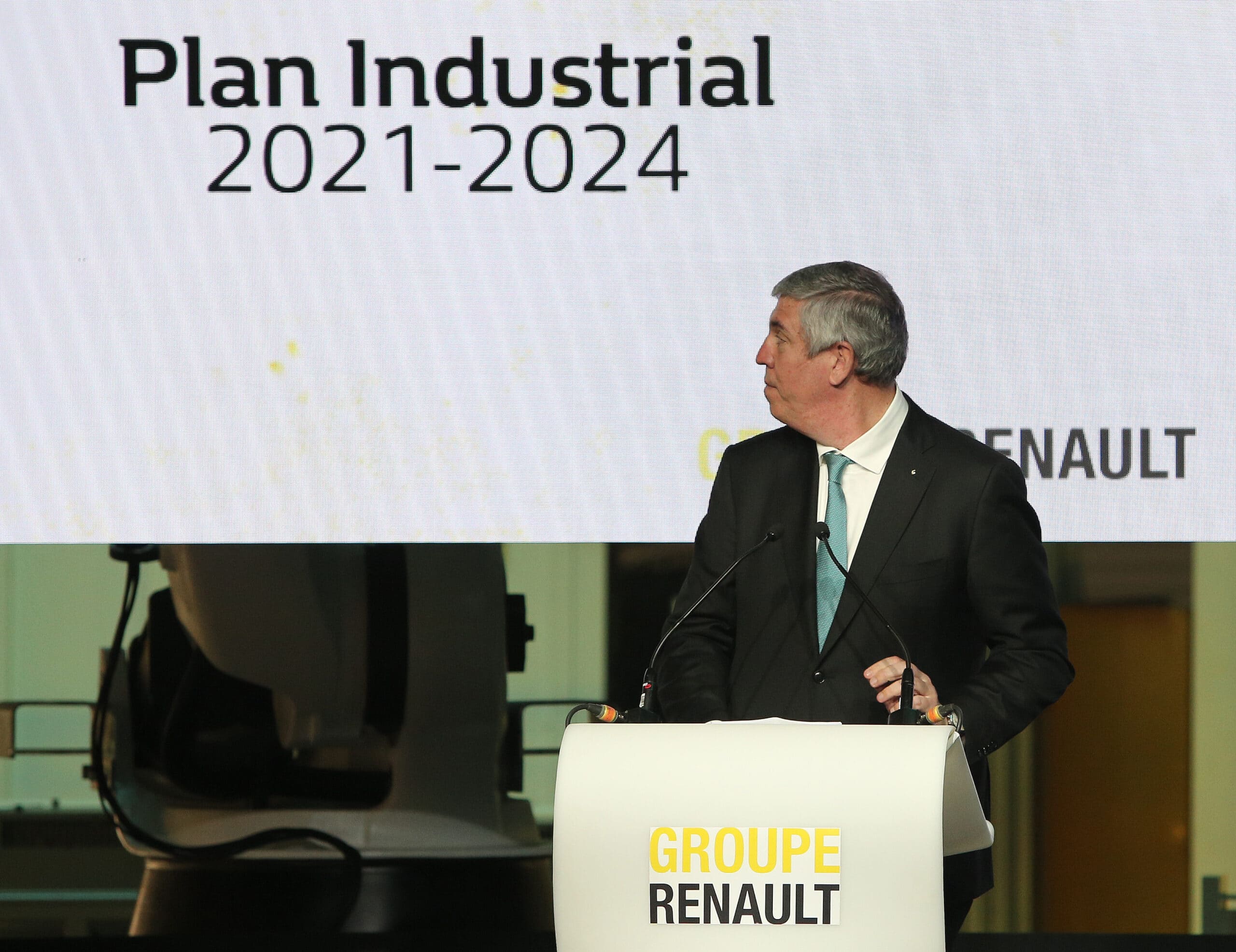 Renault garantiza la continuidad del plan industrial tras el desabastecimiento de material
