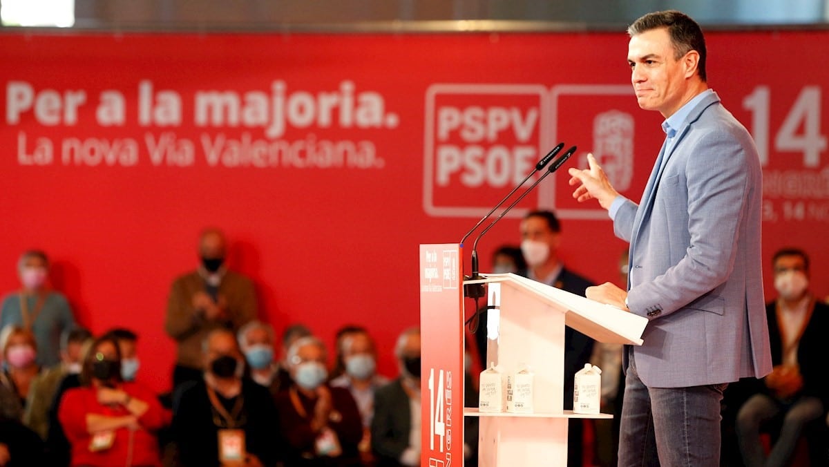 Sánchez anuncia el centro de digitalización turística en Benidorm y los hoteleros lo que  reclaman es un tren y el Imserso