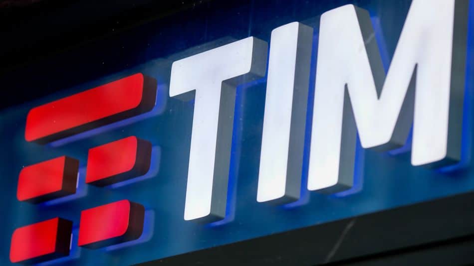La oferta de los fondos Macquarie y KKR hunden a Telecom Italia en la Bolsa