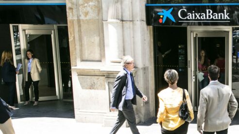 CaixaBank recompra otros 11,8 millones de acciones