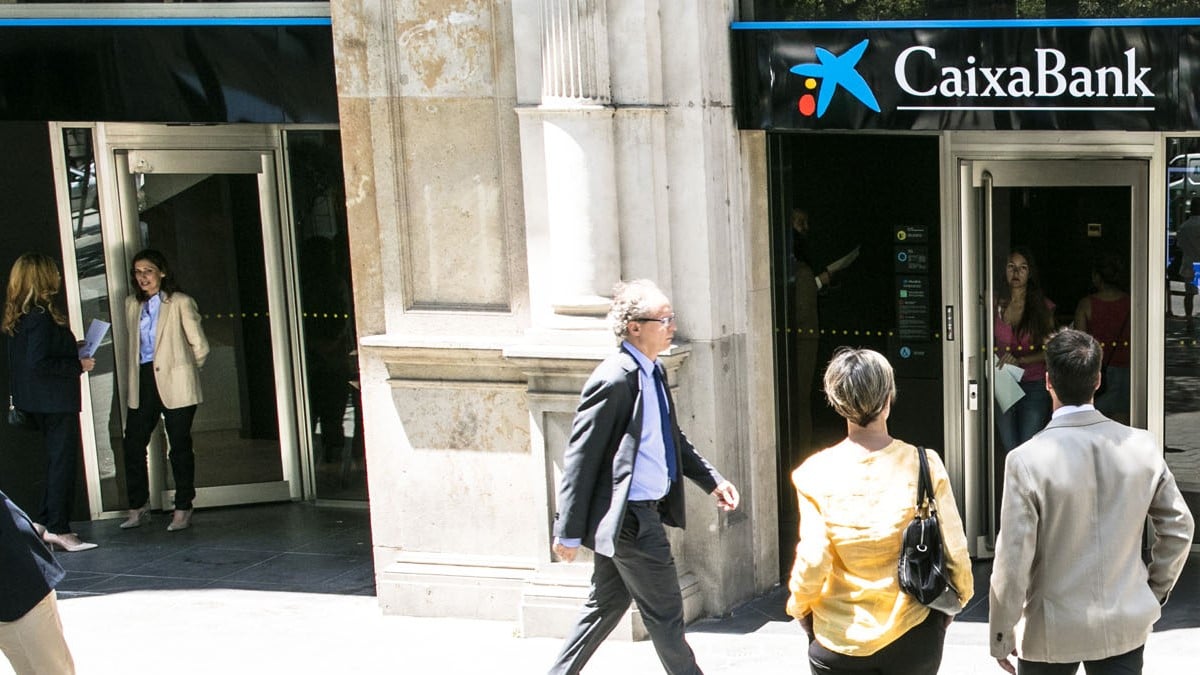 BlackRock supera el 5% en Caixabank y se convierte en el tercer accionista tras Criteria y el Estado
