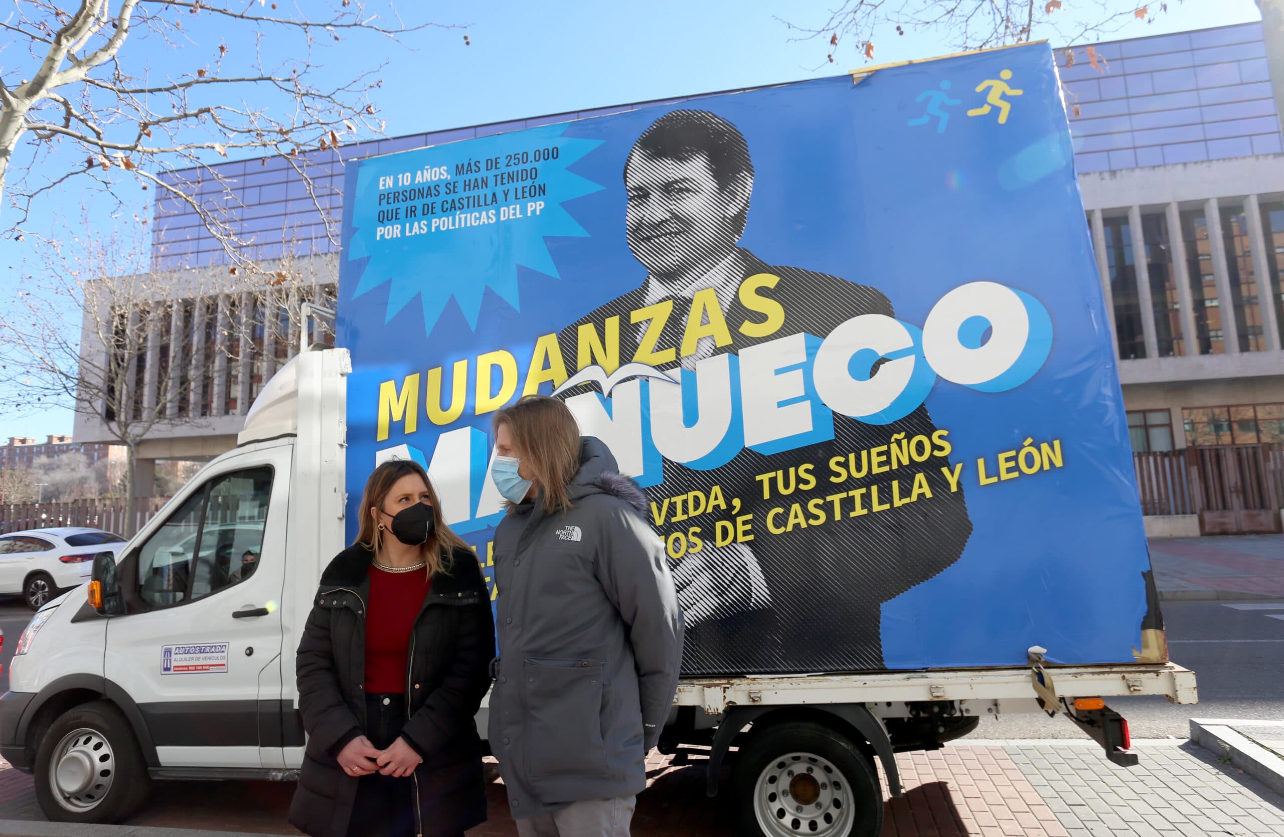 Unidas Podemos echa a rodar las furgonetas de ‘Mudanzas Mañueco’