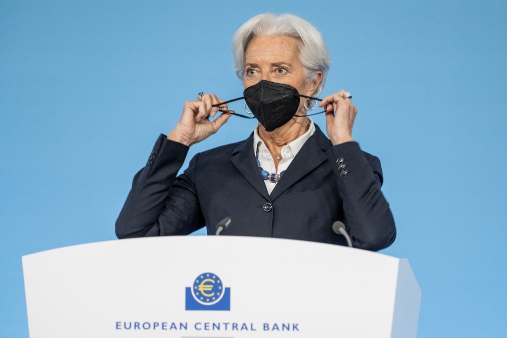 Lagarde considera que subir los tipos ahora ‘no solucionará los problemas’