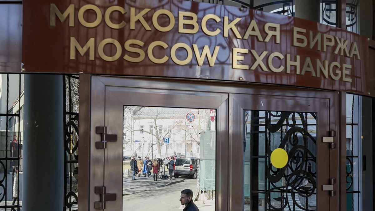 La Bolsa de Moscú reabre después de casi un mes con una subida del 4,4%