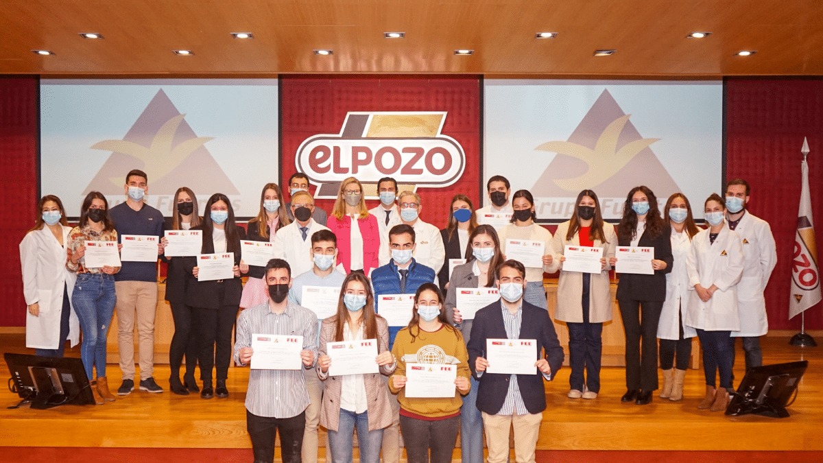 Grupo Fuertes y la UMU entregan los diplomas a los alumnos de la cuarta promoción del programa Business Talent