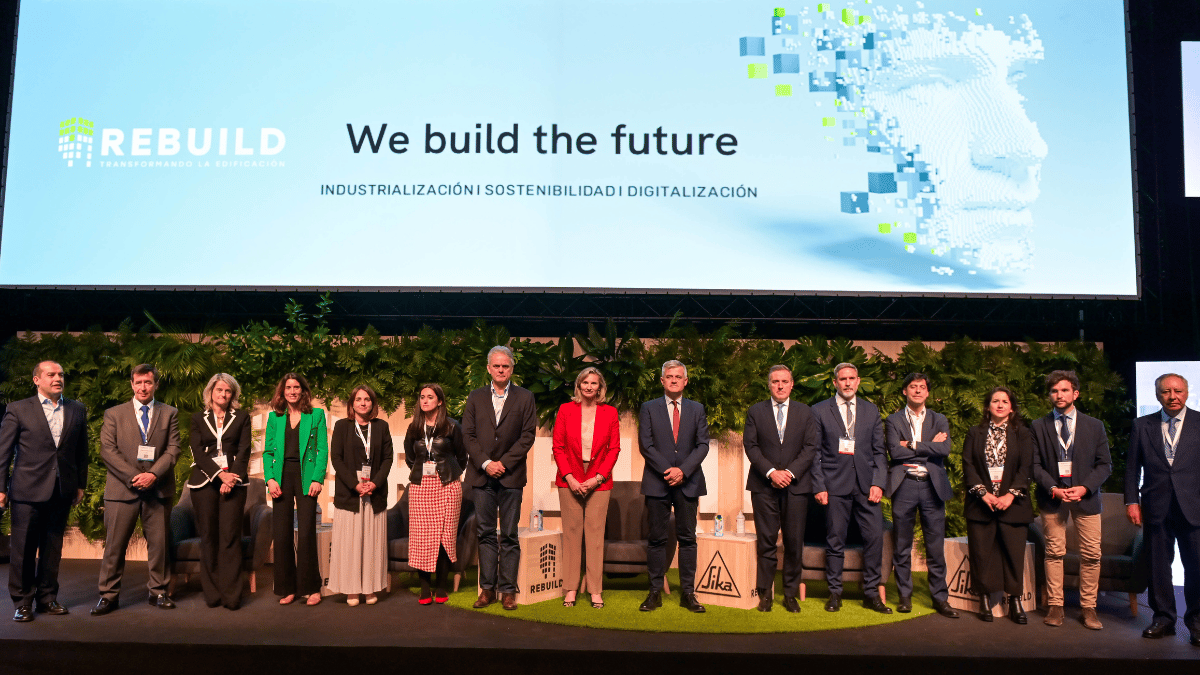 Colaboración público-privada para transformar el parque de viviendas en España, el próximo objetivo del sector de la edificación para 2026